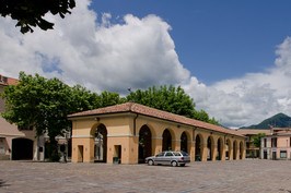 Piazza Vittorio Veneto, piazza del Mercato, Erba