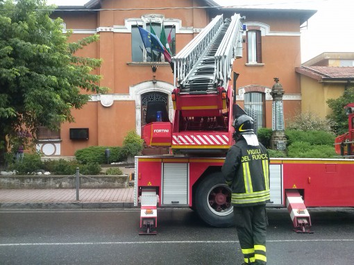 fulmine municipio tavernerio (1)