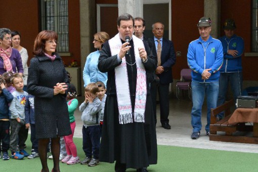 Ponte inaugurazione giardino scuole con targa per Graziano Vanossi ottobre 2013 (13)
