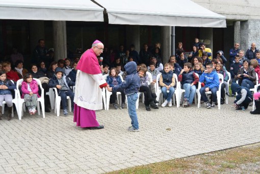Tavernerio visita del vescovo di Como Diego Coletti ottobre 2013 (12)