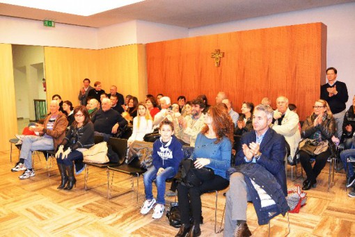 Erba, premiazione alunni scuole medie, novembre 2013 (12)
