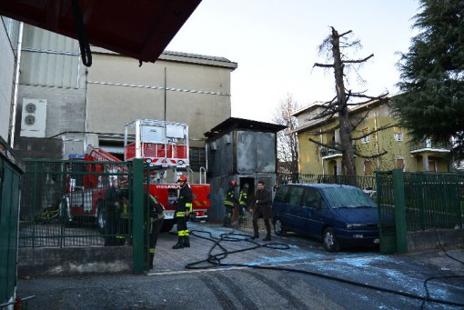 Incendio falegnameria Lambrugo dicembre 2013  (3)