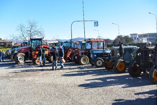 Raduno trattori Ponte Lambro gennaio 2014 (2)
