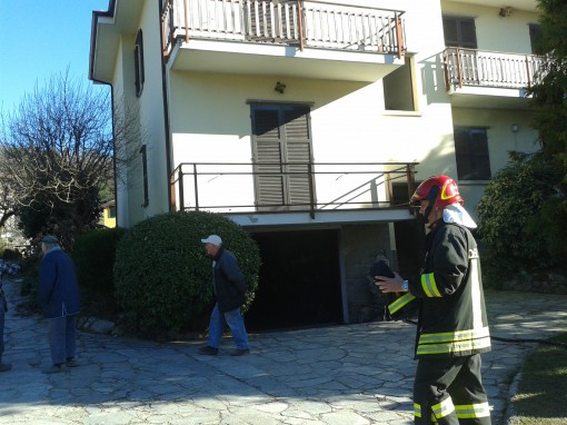 Incendio garage via Bellini Erba febbraio 2014 (1)