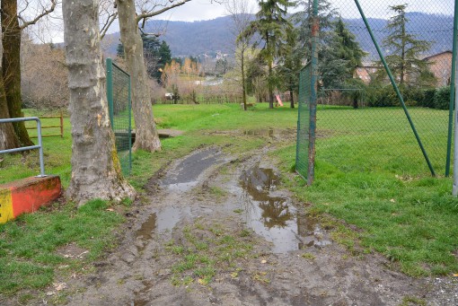 Parco giochi via Campolasso Erba febbraio 2014 (2)