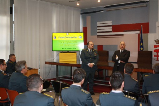 Prefetto in visita alla Guardia di Finanza febbraio 2014 (1)