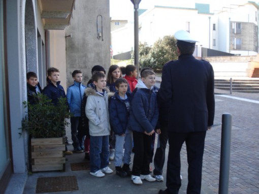Corso educazione stradale scuola Lambrugo marzo 2014 (2)