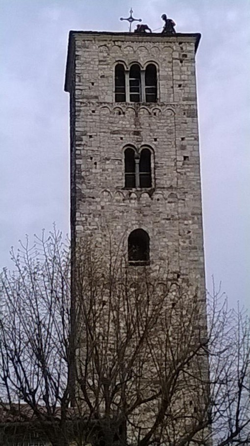 Pompieri sul campanile di sant'eufemia erba marzo 2014 (1)