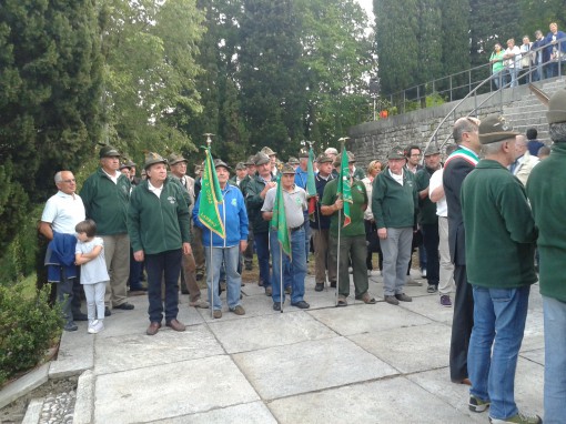 Alpini e scuola di Crevenna adottiamo un caduto maggio 2014 (9)
