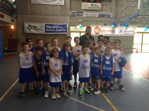 Basket Albavilla sessantesimo con don mario galbiati e antonio rossi maggio 2014 (3)