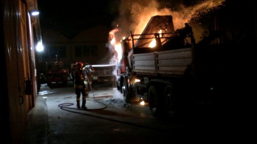 Incendio camion via Ferraris Erba giugno 2014 (4)