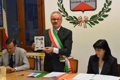 Nuovo consiglio comunale Castelmarte giugno 2014 (2)