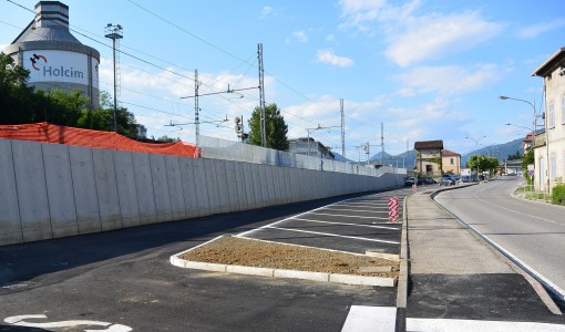 Parcheggio stazione Merone giugno 2014