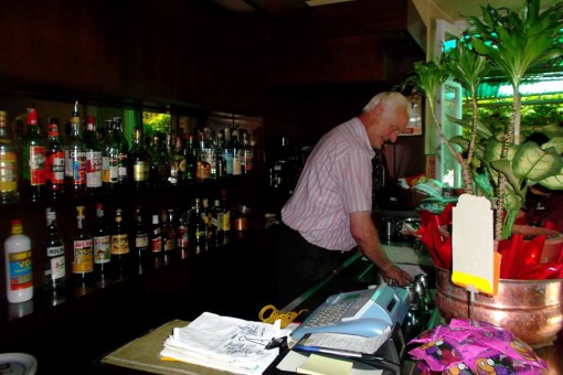Bar Trattoria Brianza chiude Lorenzo Nicolodi Canzo luglio 2014  (2)