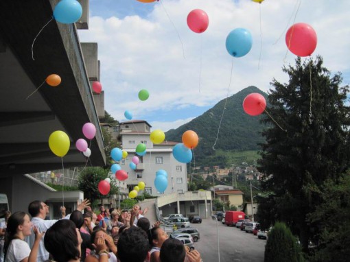 inaugurazione pullmino Nostra Famiglia luglio 2014