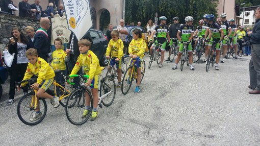 magreglio, funerali don luigi farina, santuario del ghisallo (13)