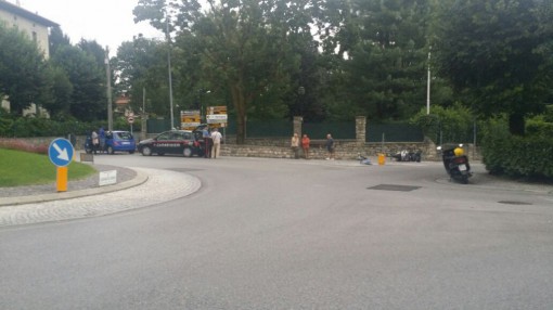 albavilla, incidente via brianza auto moto agosto 2014 (1)