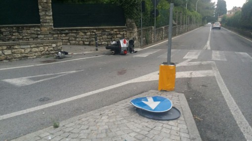 albavilla, incidente via brianza auto moto agosto 2014 (4)