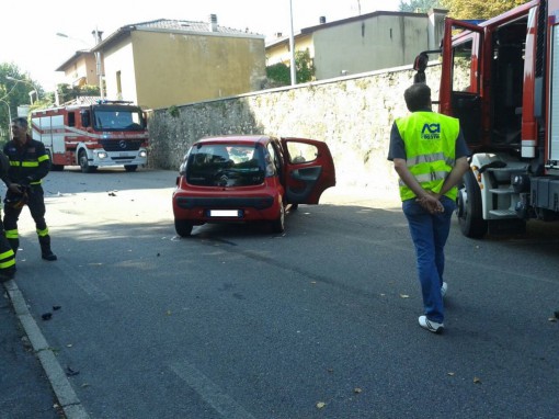 Incidente frontale Albese settembre 2014 (3)