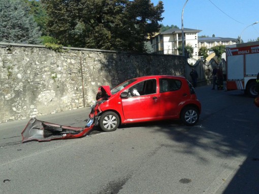 Incidente frontale Albese settembre 2014 (4)