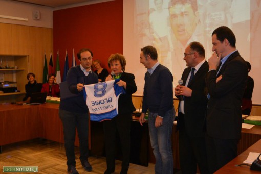 Auguri alle associazioni Erba dicembre 2014 maglia Bloise (9)
