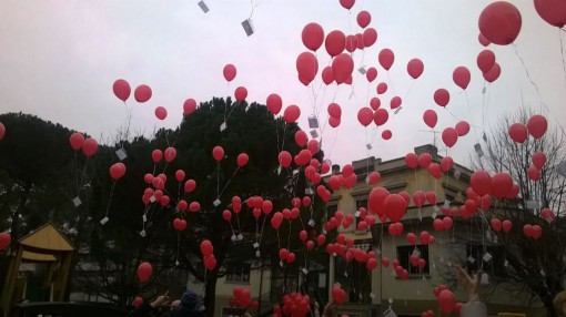 Gianetti lancio palloncini Erba dicembre 2014 (1)