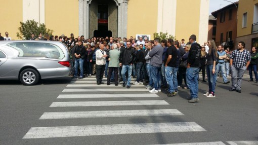 funerali Fabio paonessa, albavilla, maggio 2015 (4)