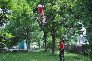 Inverigo_cai_scuola_primaria_arrampicata (5)