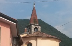 castelmarte_chiesa_campanile_lavori_pulizia_giugno_2015