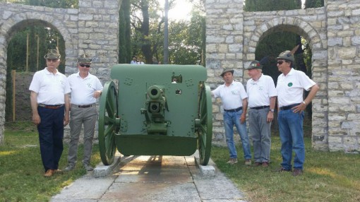 monumento ai caduti, inaugurazione, erba luglio 2015 (1)