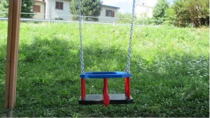 tavernerio_parco_giochi_altalena