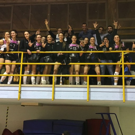 squadra esulta dopo orago