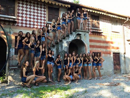 Le miss posano a Villa Clerici