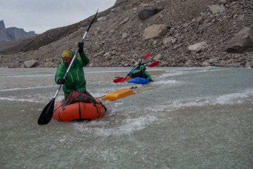 13-sulla-via-del-rientro-con-i-canotti-gonfiabili-photo-n-favresse