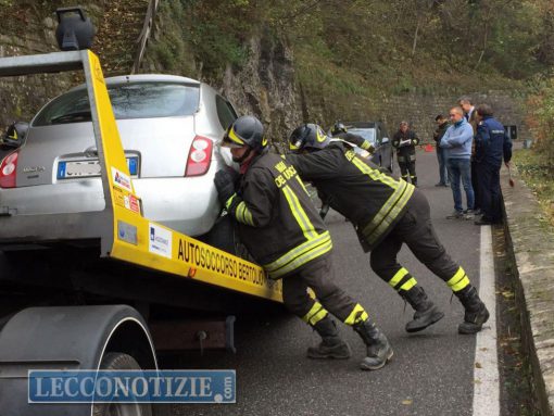 incidente-valbrona-ribaltata-nissan-2