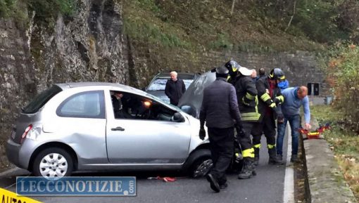 incidente-valbrona-ribaltata-nissan-4