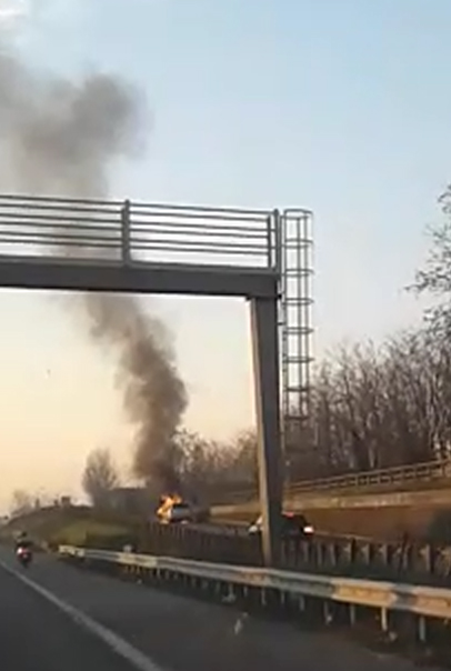 auto-fiamme-desio