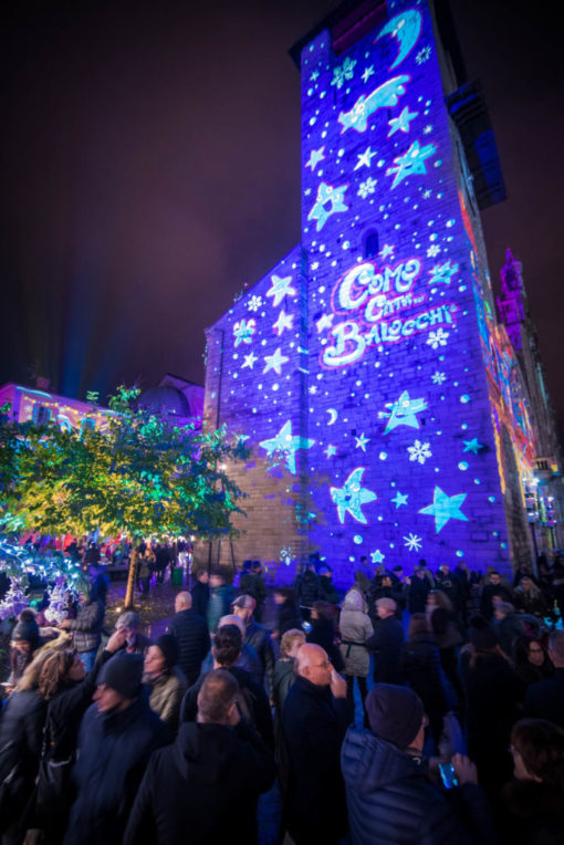 Natale A Como.Natale A Como Inaugurata La Citta Dei Balocchi Erbanotizie