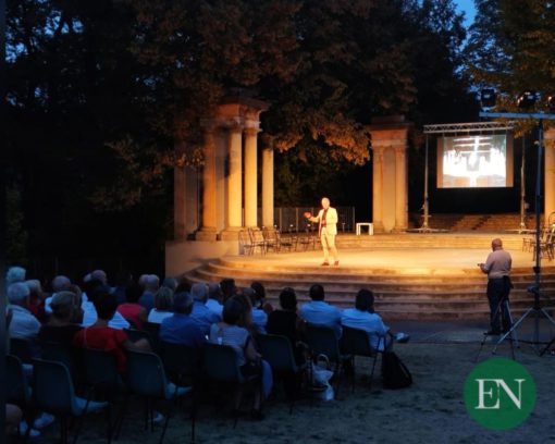 Evento al teatro Licinium di Erba in ricordo di Gianlorenzo Brambilla, in foto il giornalista Mauro Colombo