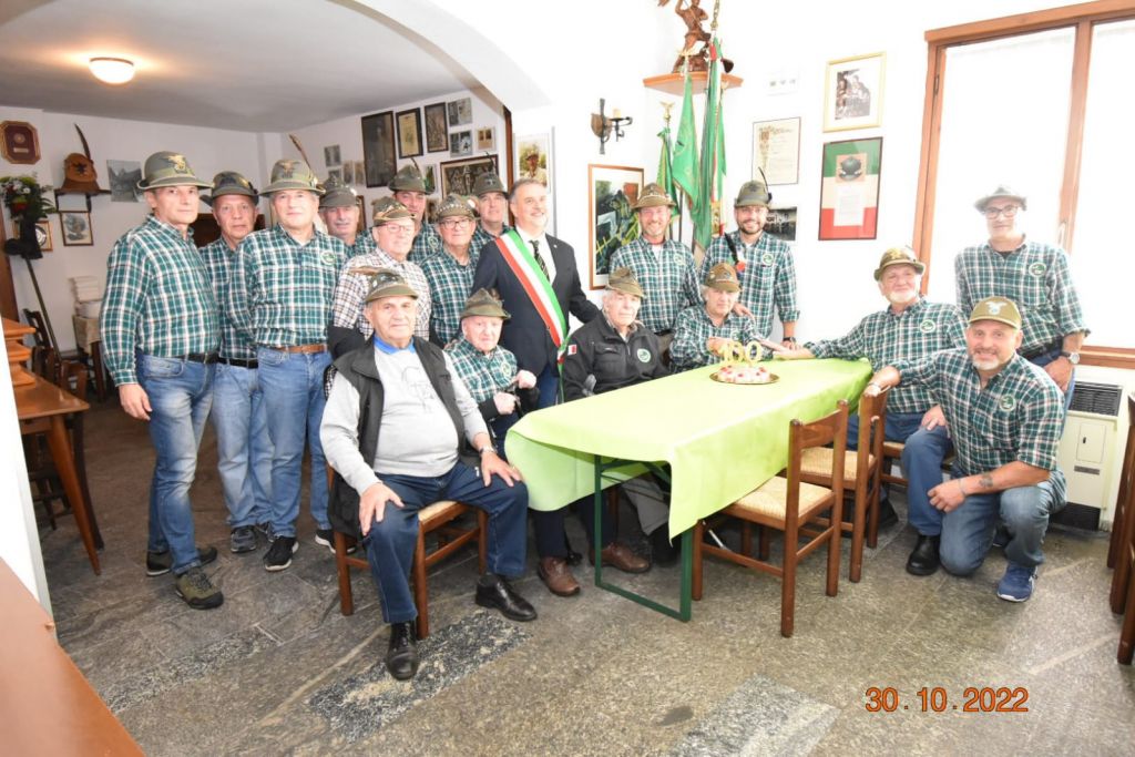 100 anni alpini caslino d'erba