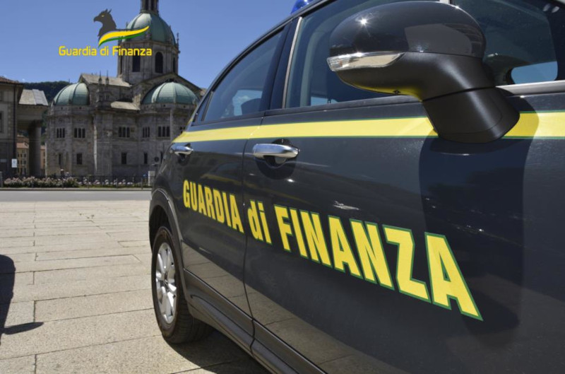 guardia di finanza como