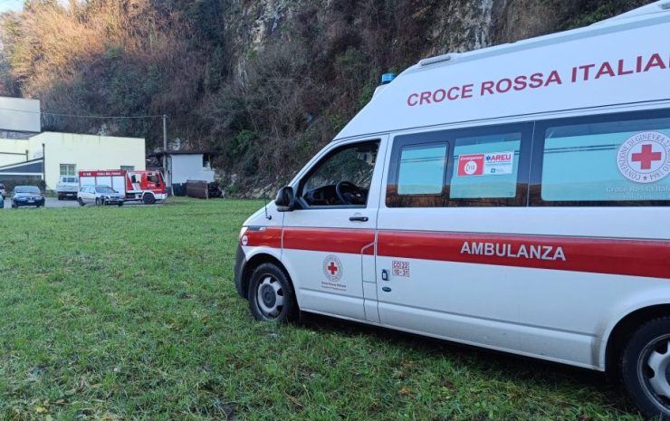 ambulanza asso vigili del fuoco