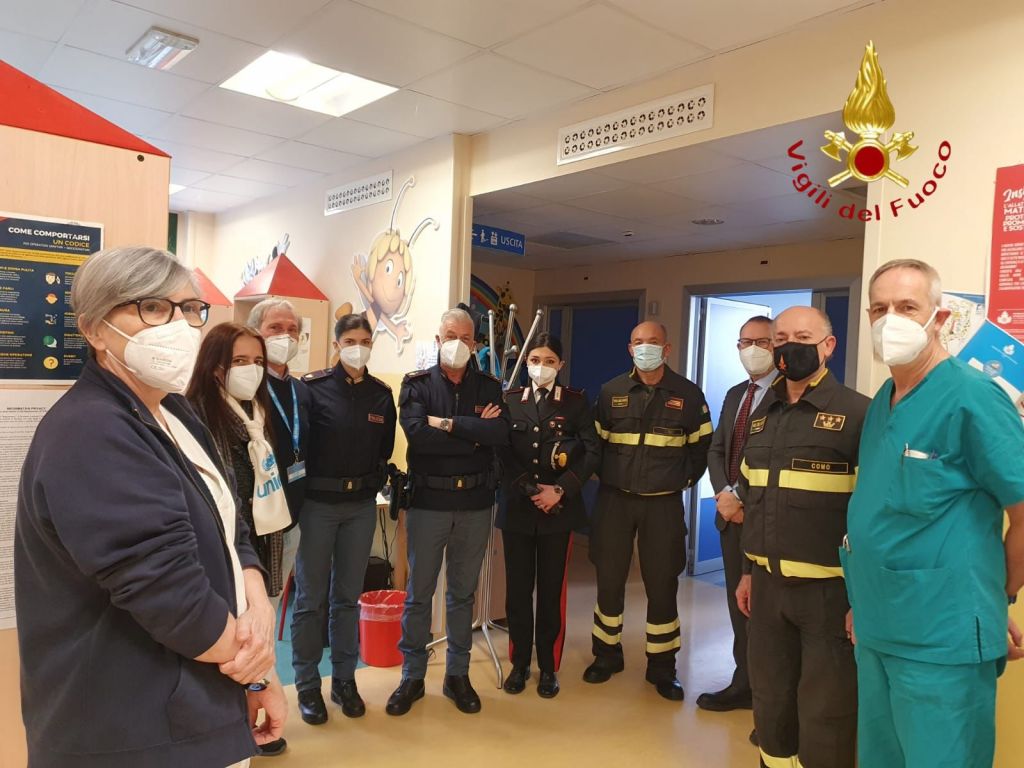 regali sospesi unicef ospedale erba