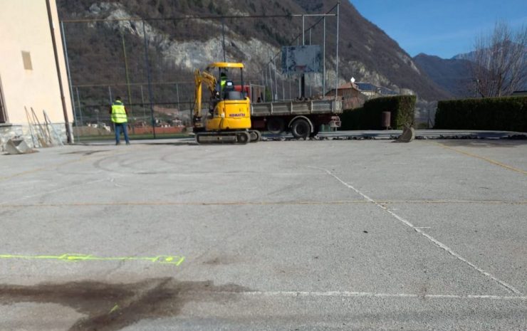 castelmarte lavori campo da basket