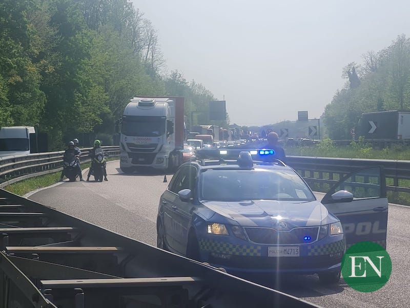 incidente auto ambulanza costa masnaga