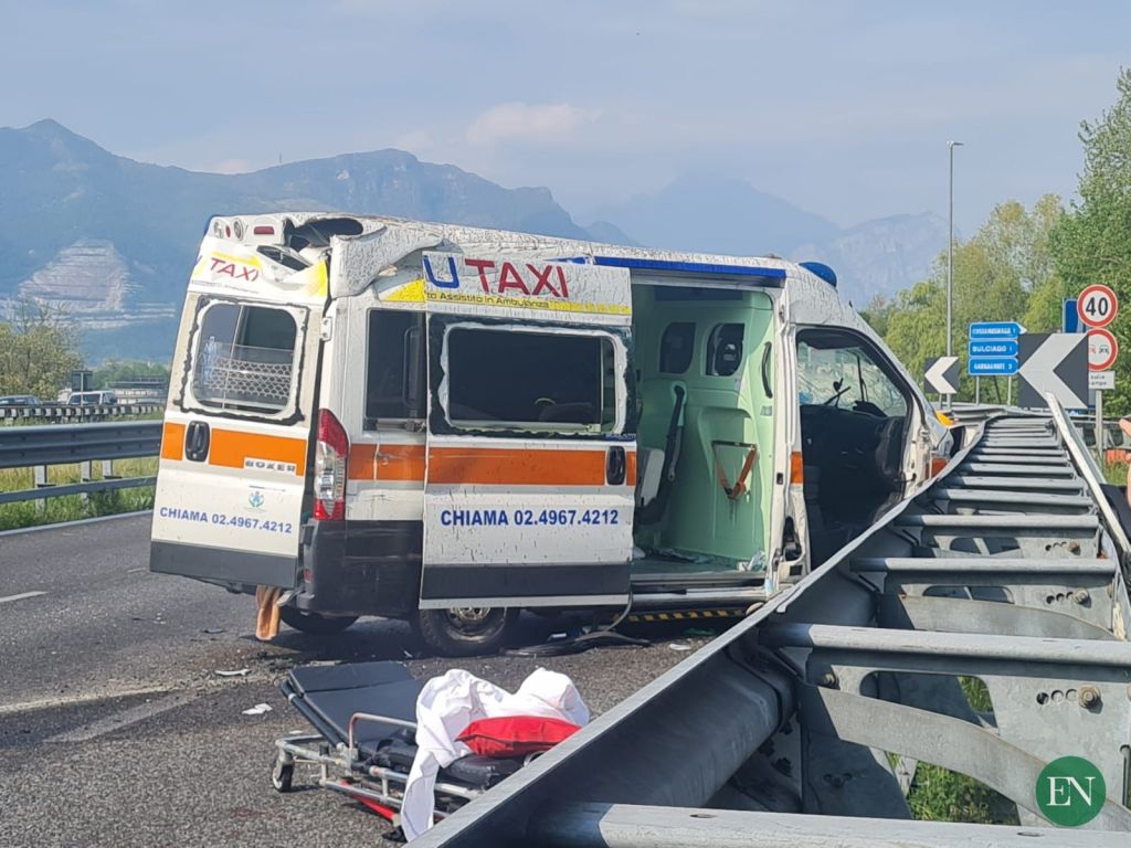 incidente auto ambulanza costa masnaga