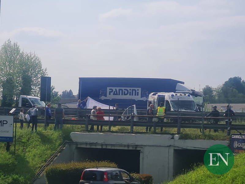 incidente auto ambulanza costa masnaga