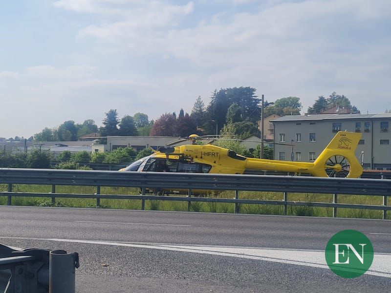 incidente auto ambulanza costa masnaga