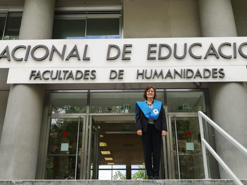 La professoressa Daniela Piccolo il giorno della cerimonia di assegnazione di diplomi di laurea alla UNED
