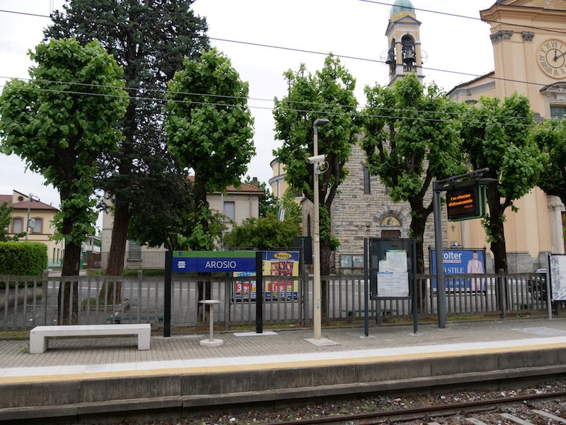 stazione arosio